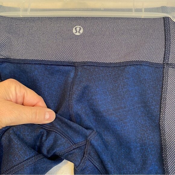 Lululemon Wunder Under  Crop Sashiko Size 4 - Picture 11 of 14